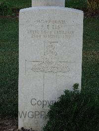 Salonika (Lembet Road) Military Cemetery - Lee, F E